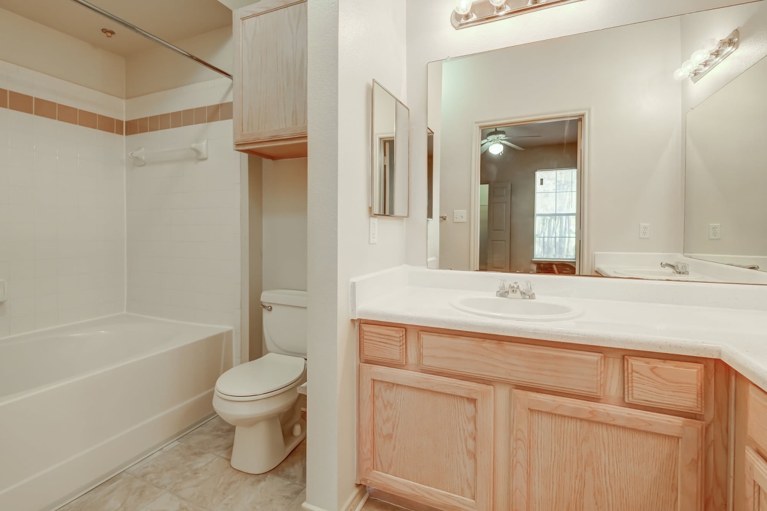 Bathroom with bathtub at Audubon Apartments in Lafayette