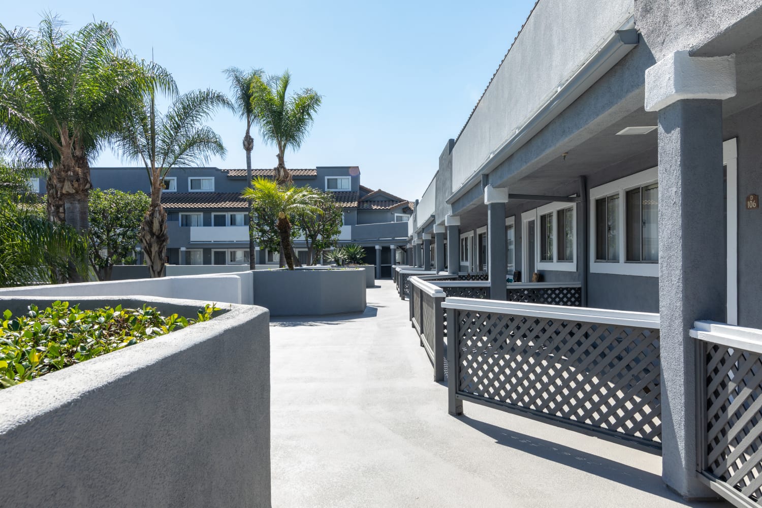 Apartments at Emerald Ridge in Garden Grove, California