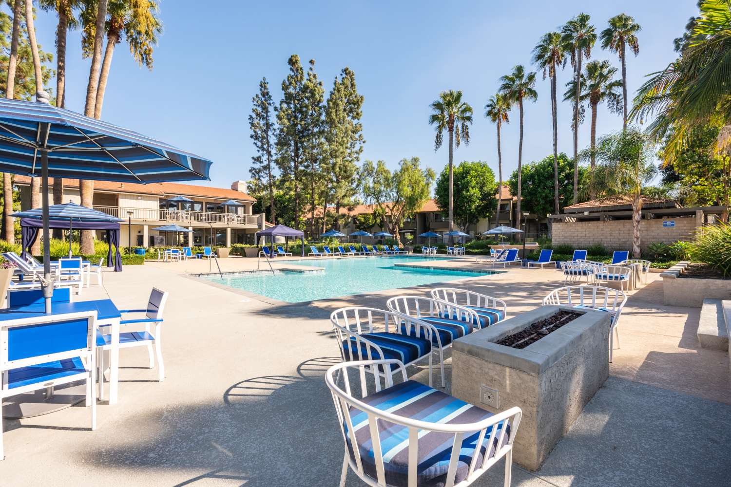 Enjoy a large swimming pool Parcwood Apartments in Corona, California