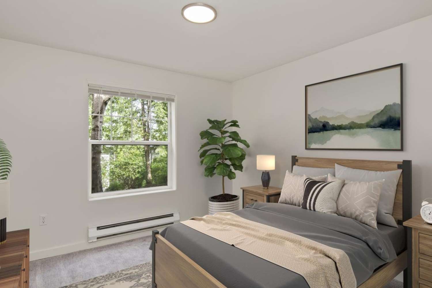Spacious rooms at Stonemeadow Farms in Bothell, Washington