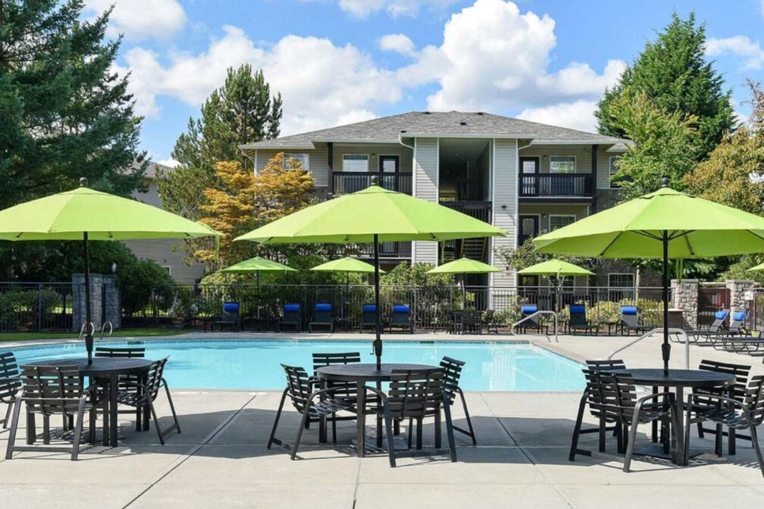 Large Swimming Pool at Stonemeadow Farms in Bothell, Washington