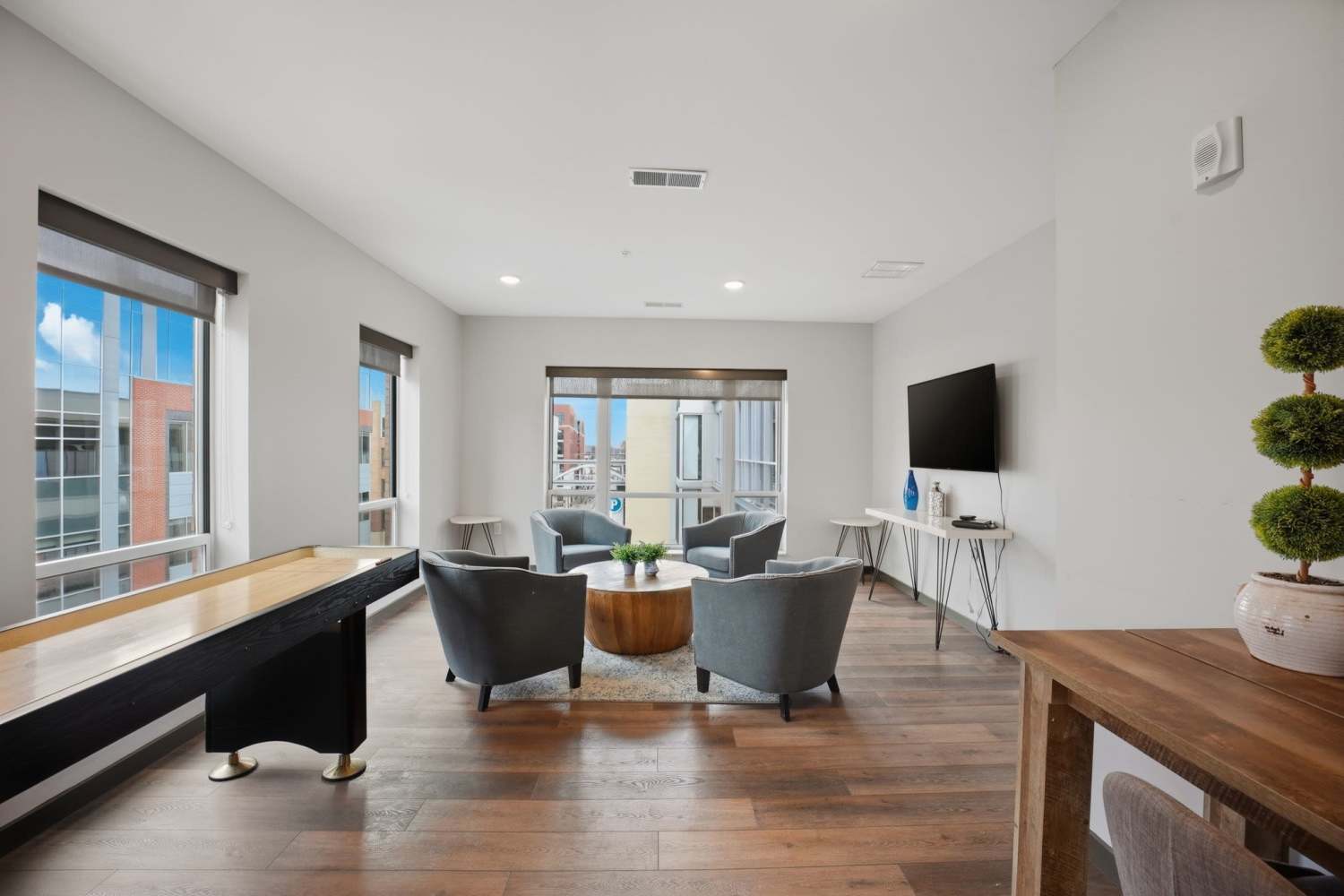 Resident lounge at Bridge Park in Dublin, Ohio