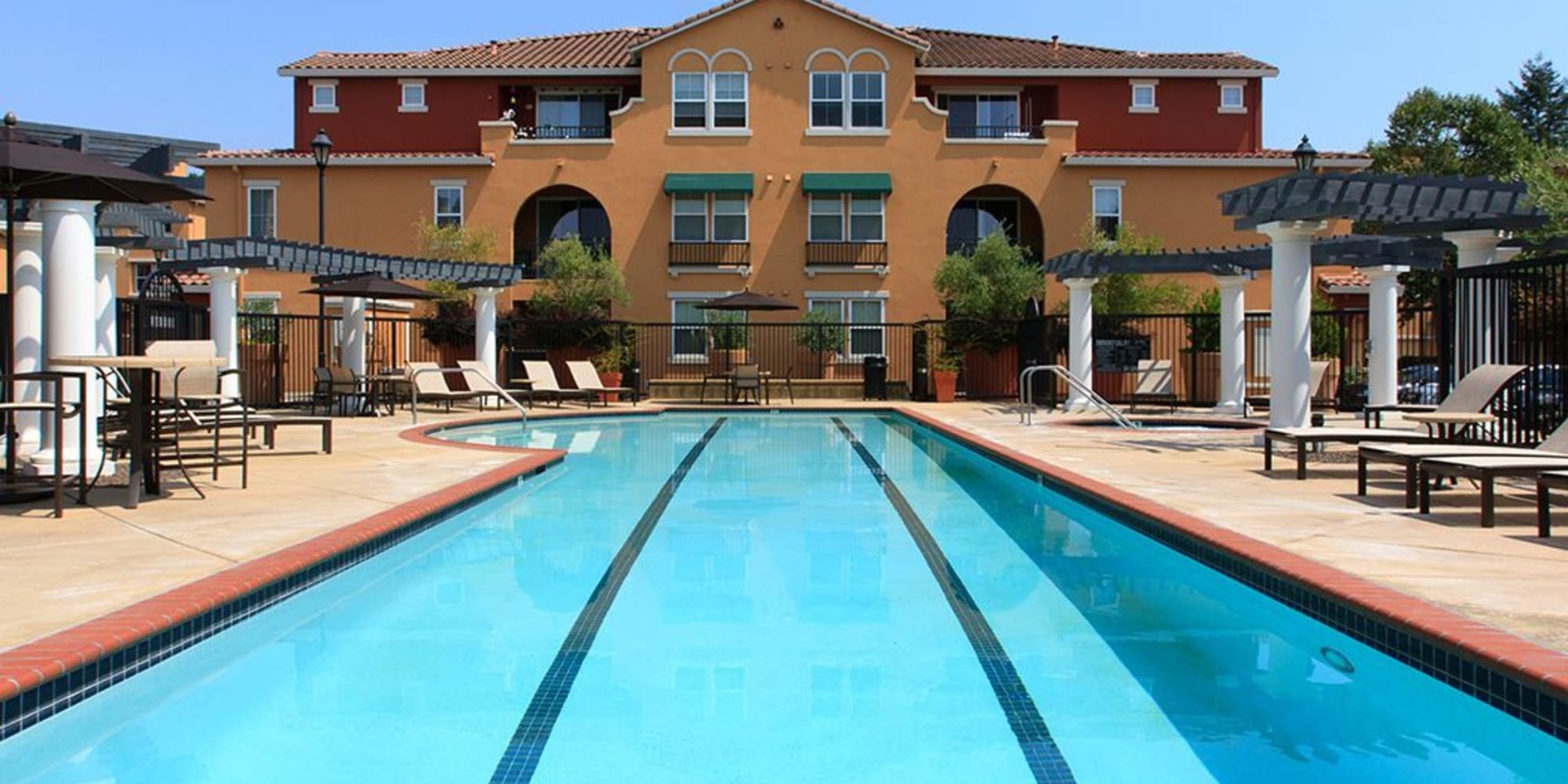swimming pool at The Overlook at Fountaingrove in Santa Rosa, California