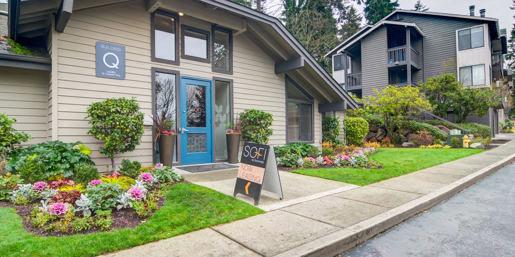 Apartments at Sofi at Somerset in Bellevue, Washington