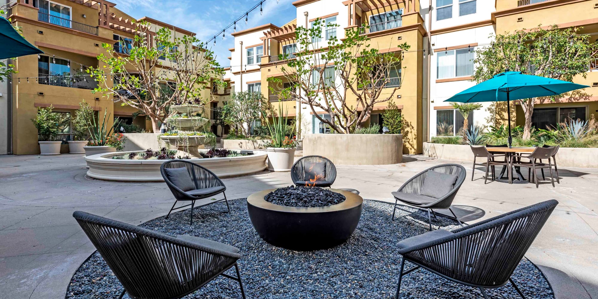 Apartments at Sofi at Topanga Canyon in Chatsworth, California