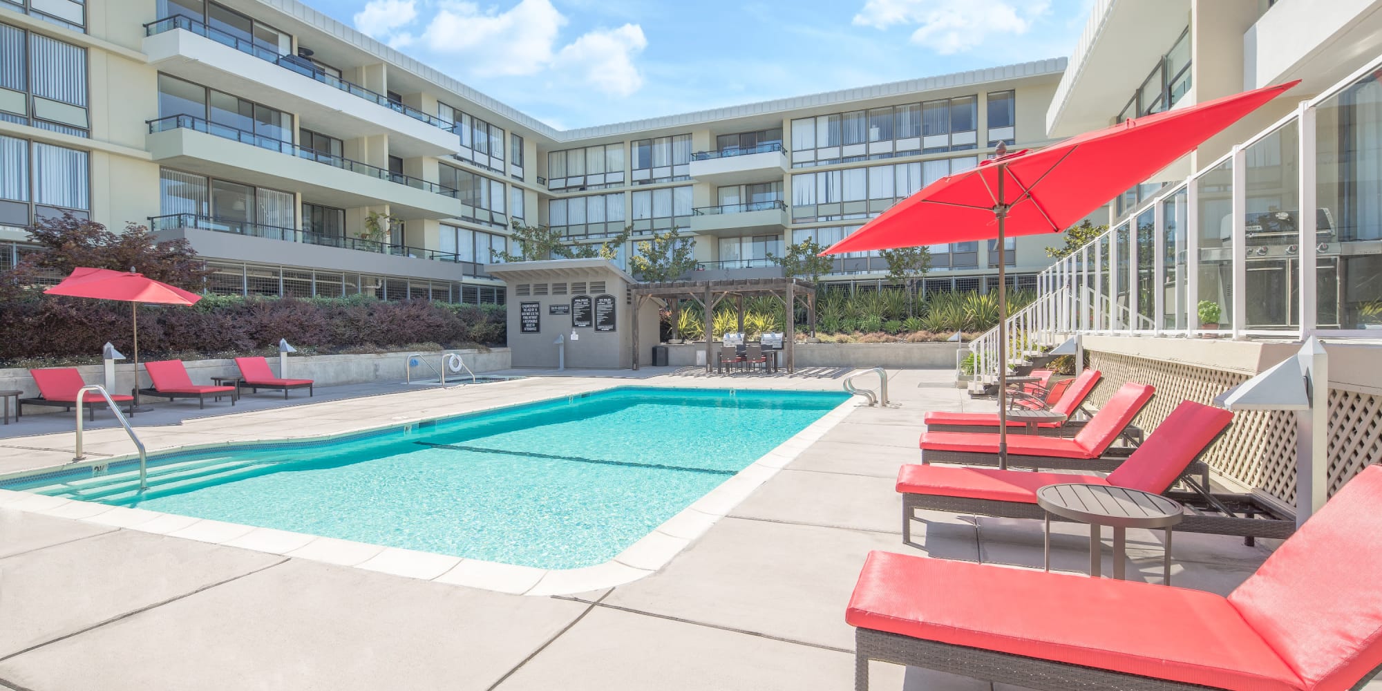 Burlingame, CA Luxury Apartments Skyline Terrace Apartments