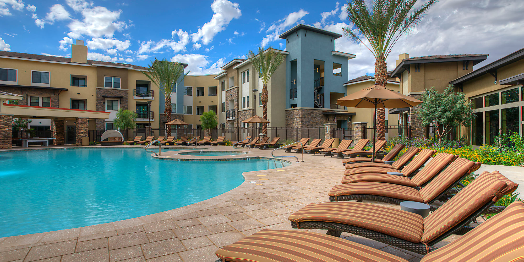 Luxury Apartments In Gilbert Az Vistara At Santan Village