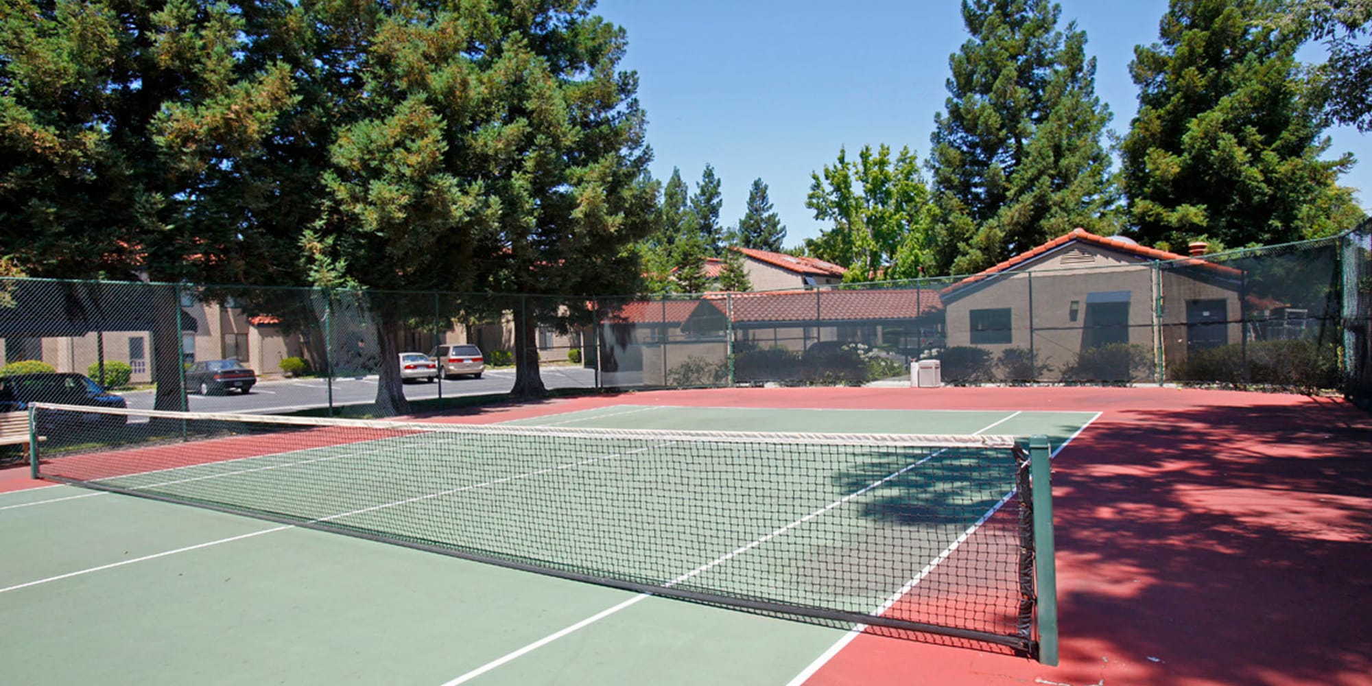 Onsite tennis courts at Valley Plaza Villages in Pleasanton, California
