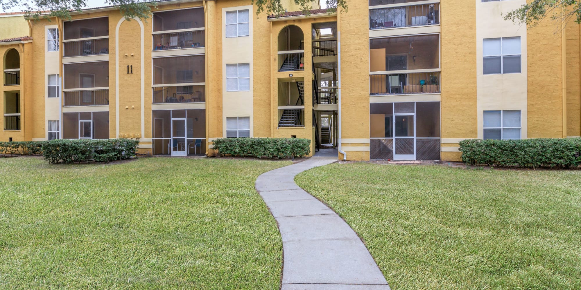 Exterior of Images Condominiums in Kissimmee, Florida