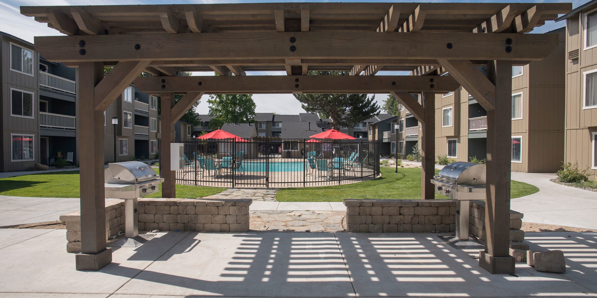 Pergola and picnic area at Keyway Apartments in Sparks, Nevada
