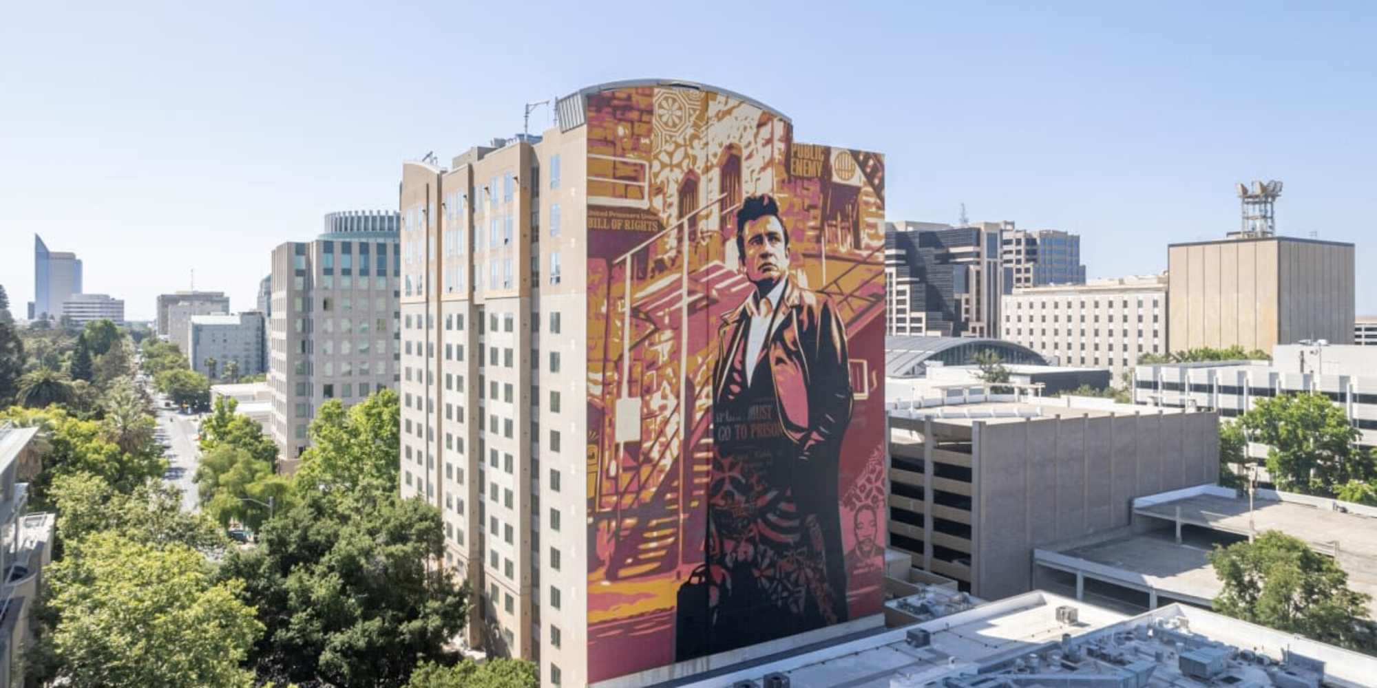 Mural on the building at Penthouses at Capitol Park in Sacramento, California