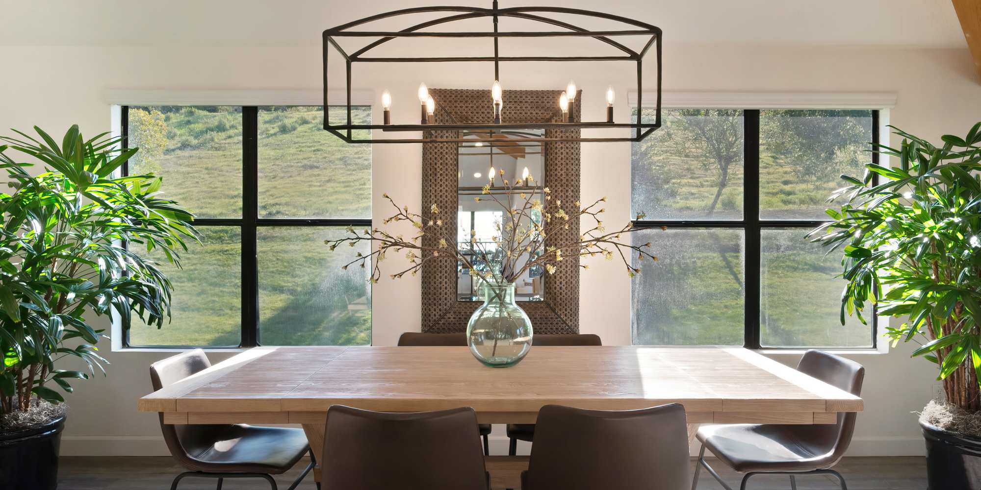 Clubhouse dining table at The Pointe in Fairfield, California