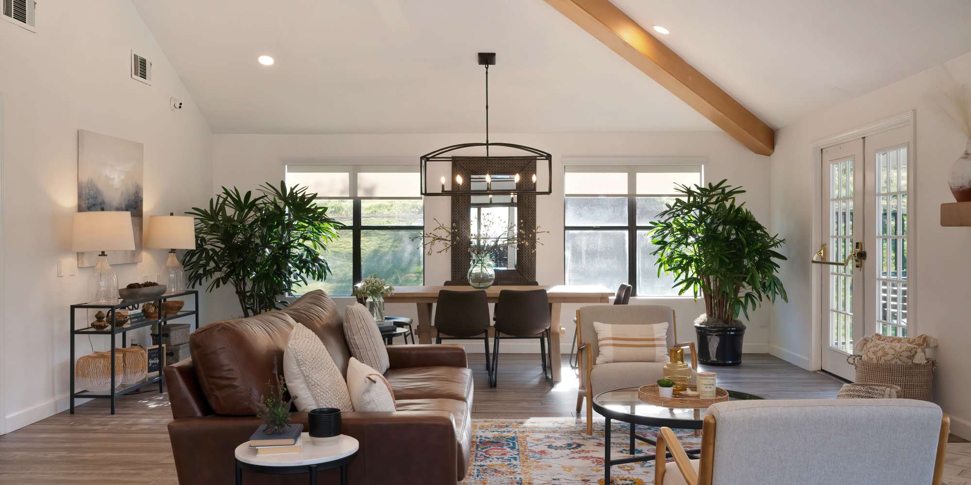 Clubhouse lounge at The Pointe in Fairfield, California