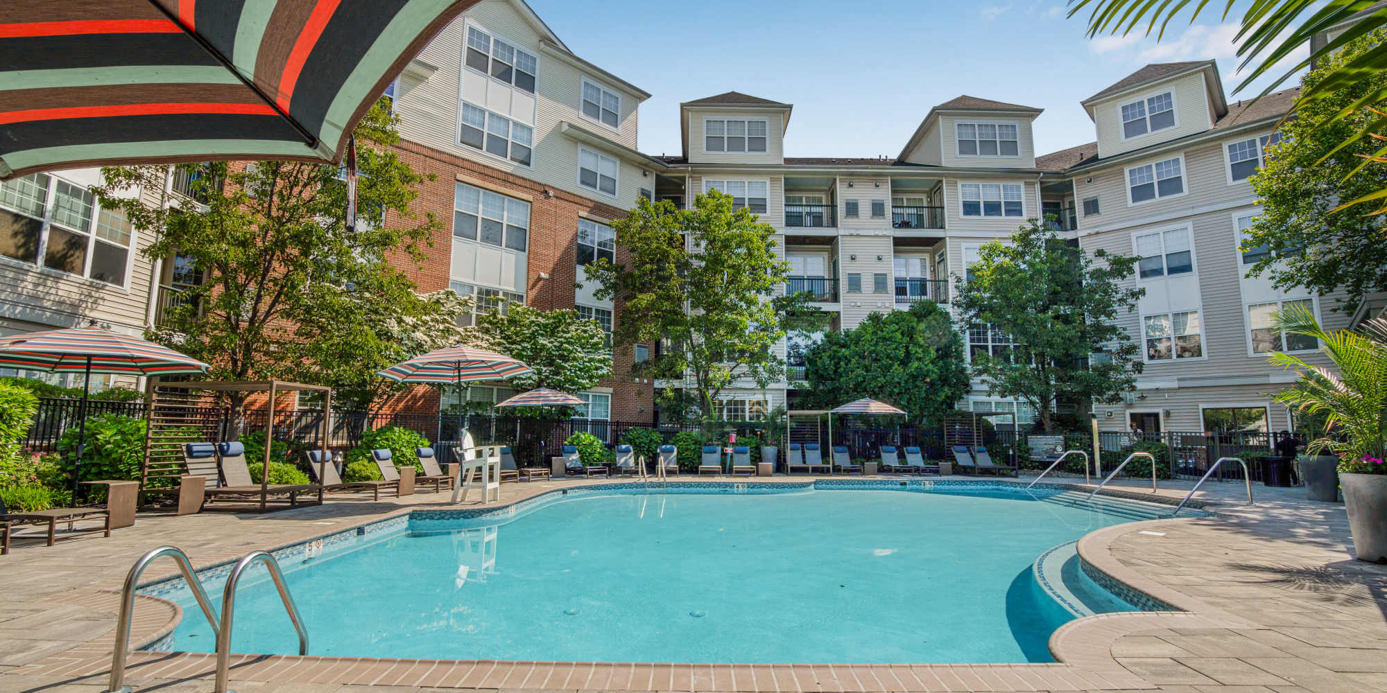 Apartments at Sofi Lyndhurst in Lyndhurst, New Jersey