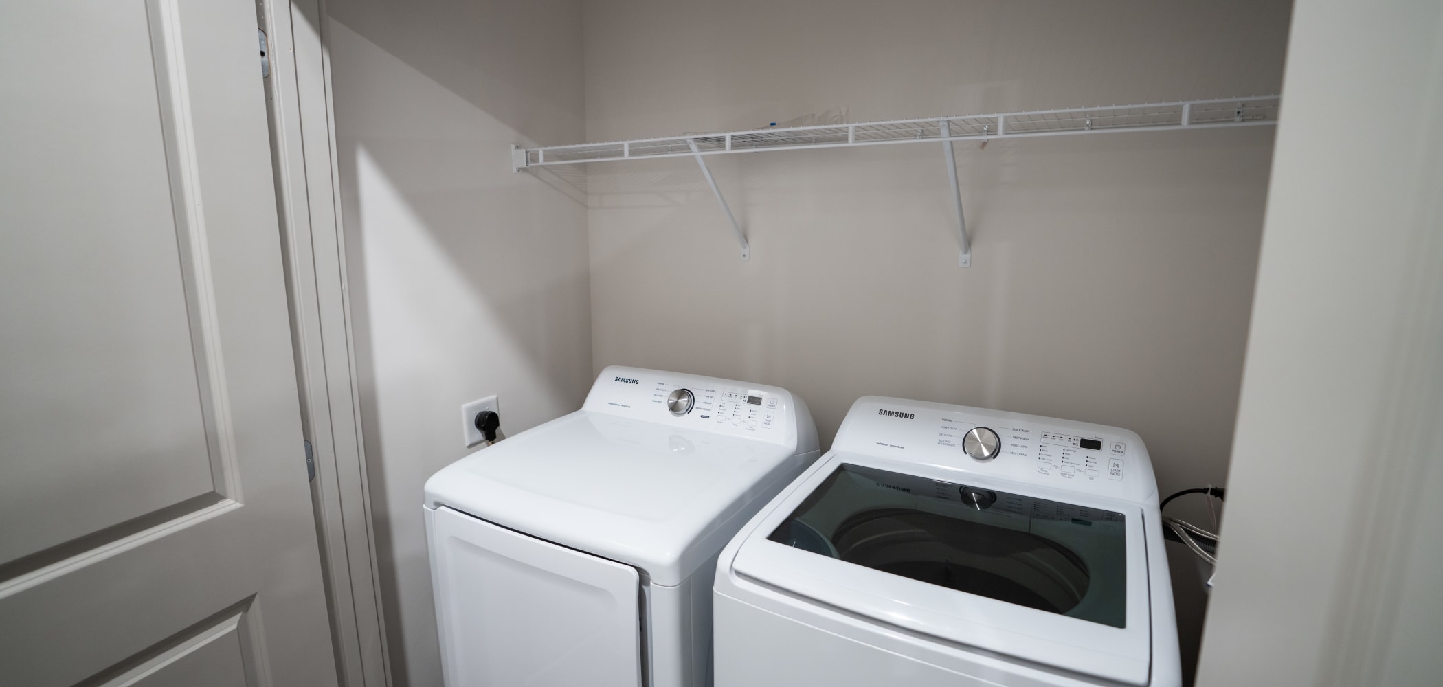 Student Apartments with In-Unit Washer/Dryers in Greenville, North Carolina