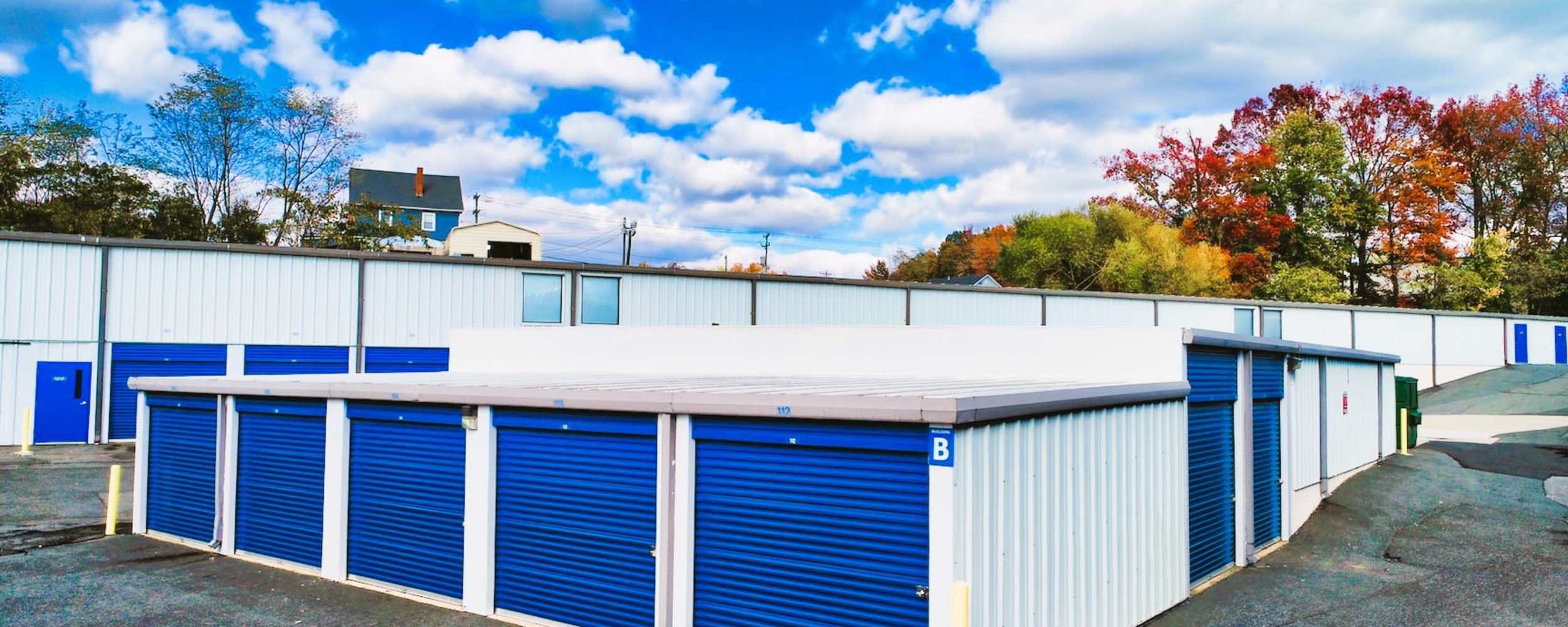 Drive-up units at Dumfries Self Storage in Dumfries, Virginia