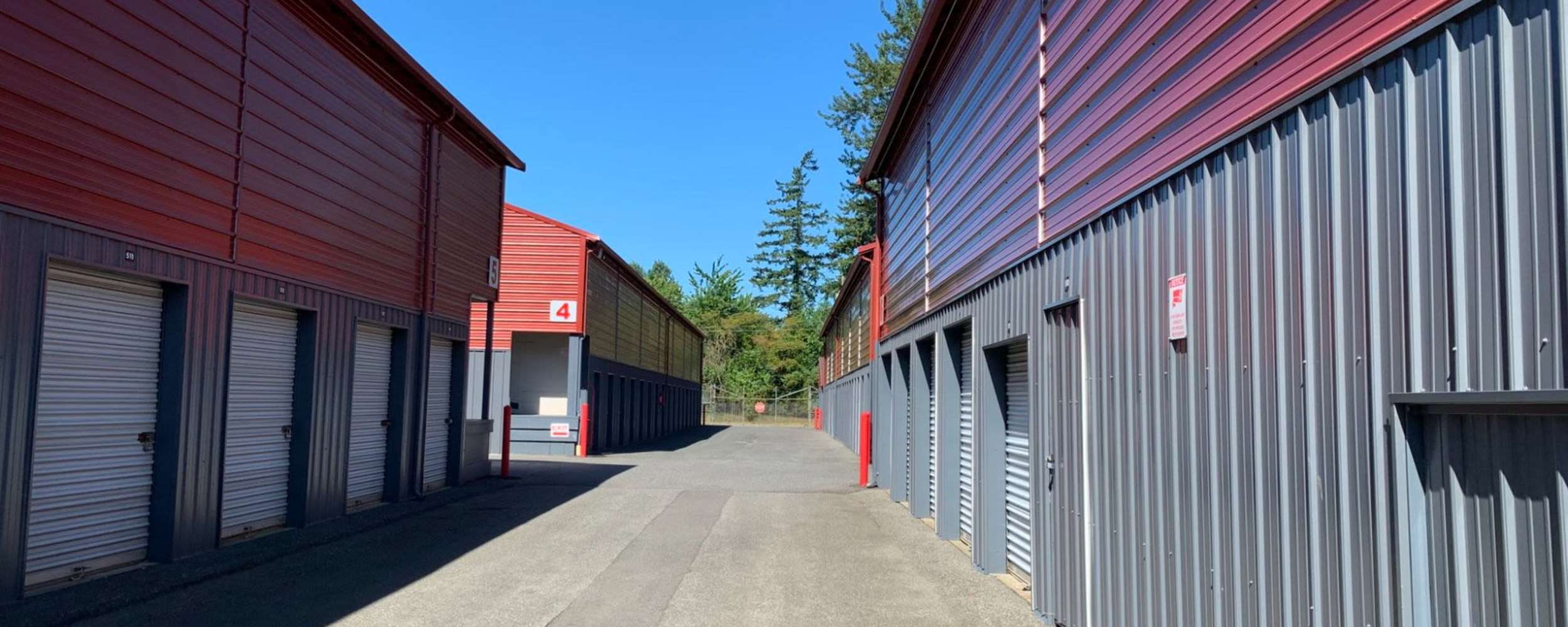 Classic storage garage at Freeway Storage in Marysville, Washington 
