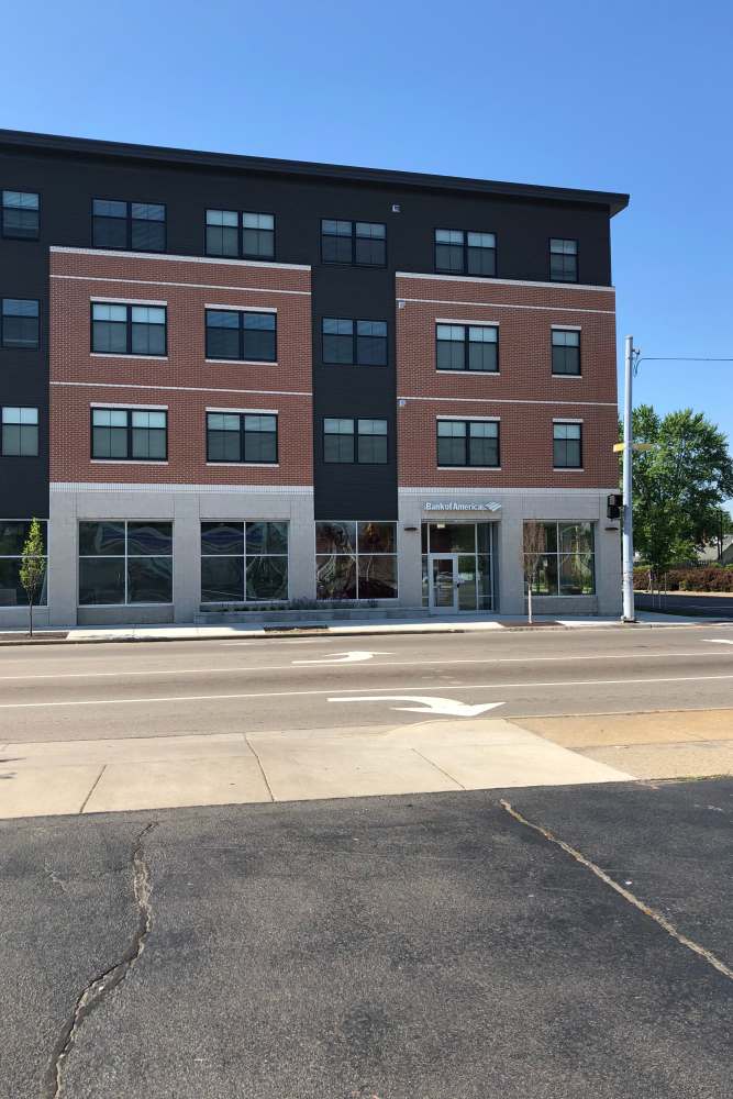 Exterior view of apartment at Leo and Alpine in Grand Rapids, Michigan