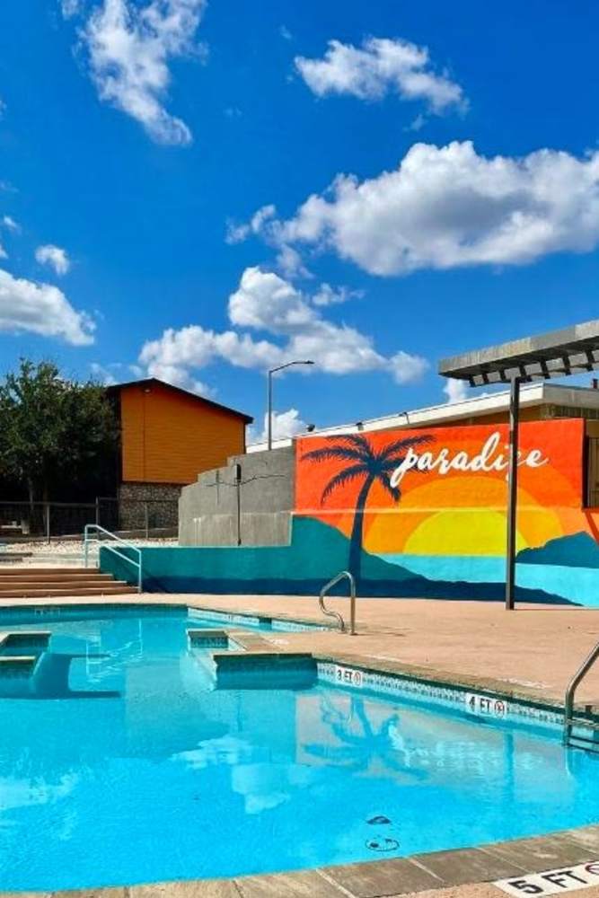 Resort-style swimming pool at Flats On Wakefield in San Antonio, Texas