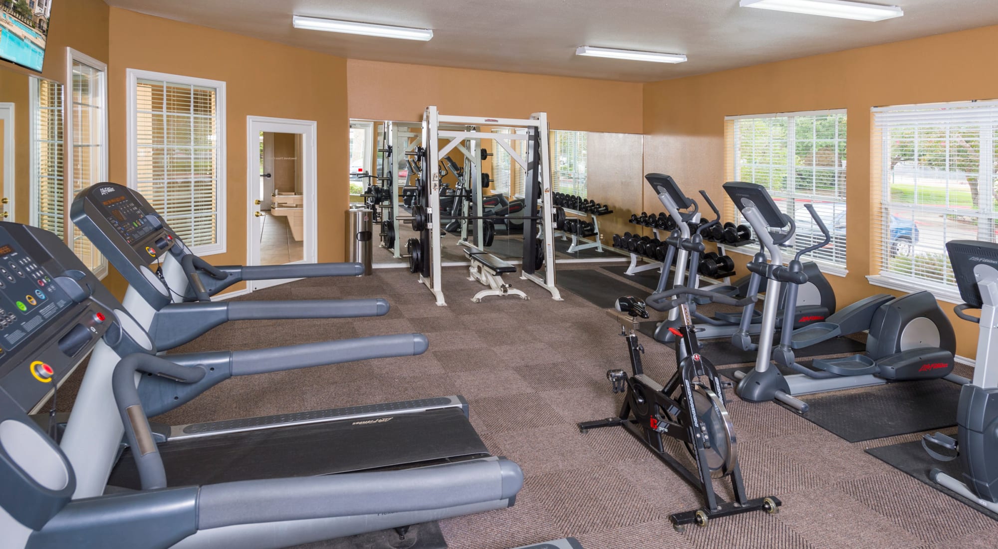 Fitness center at Stoneybrook Apartments & Townhomes