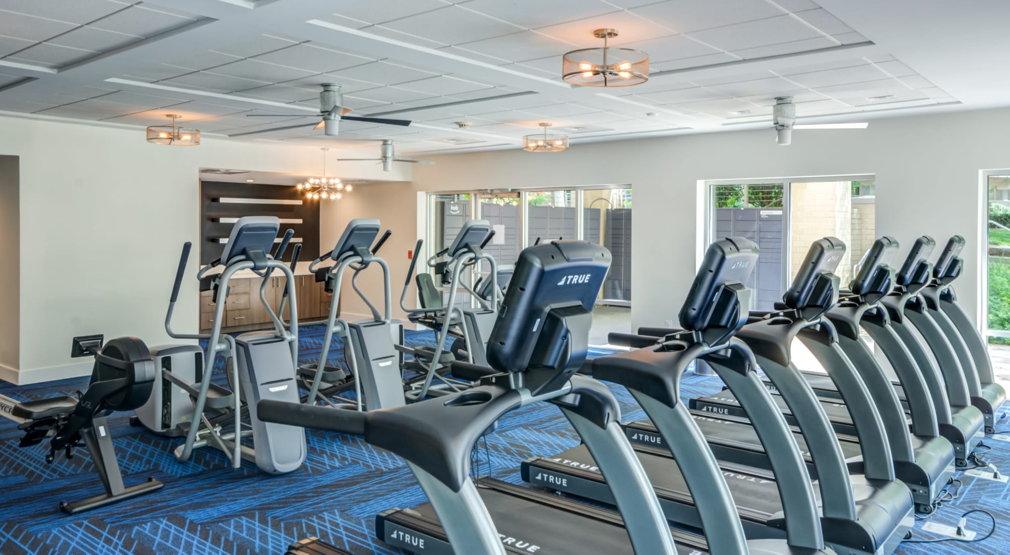 Maryland apartments at Watergate Pointe in Annapolis