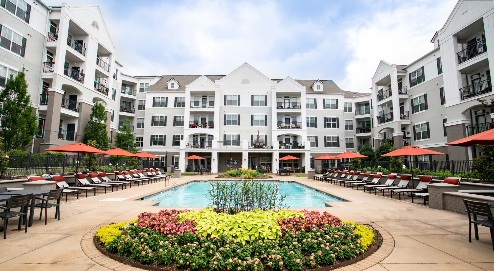 55 And Over Apartments In Alpharetta Ga Emblem Alpharetta