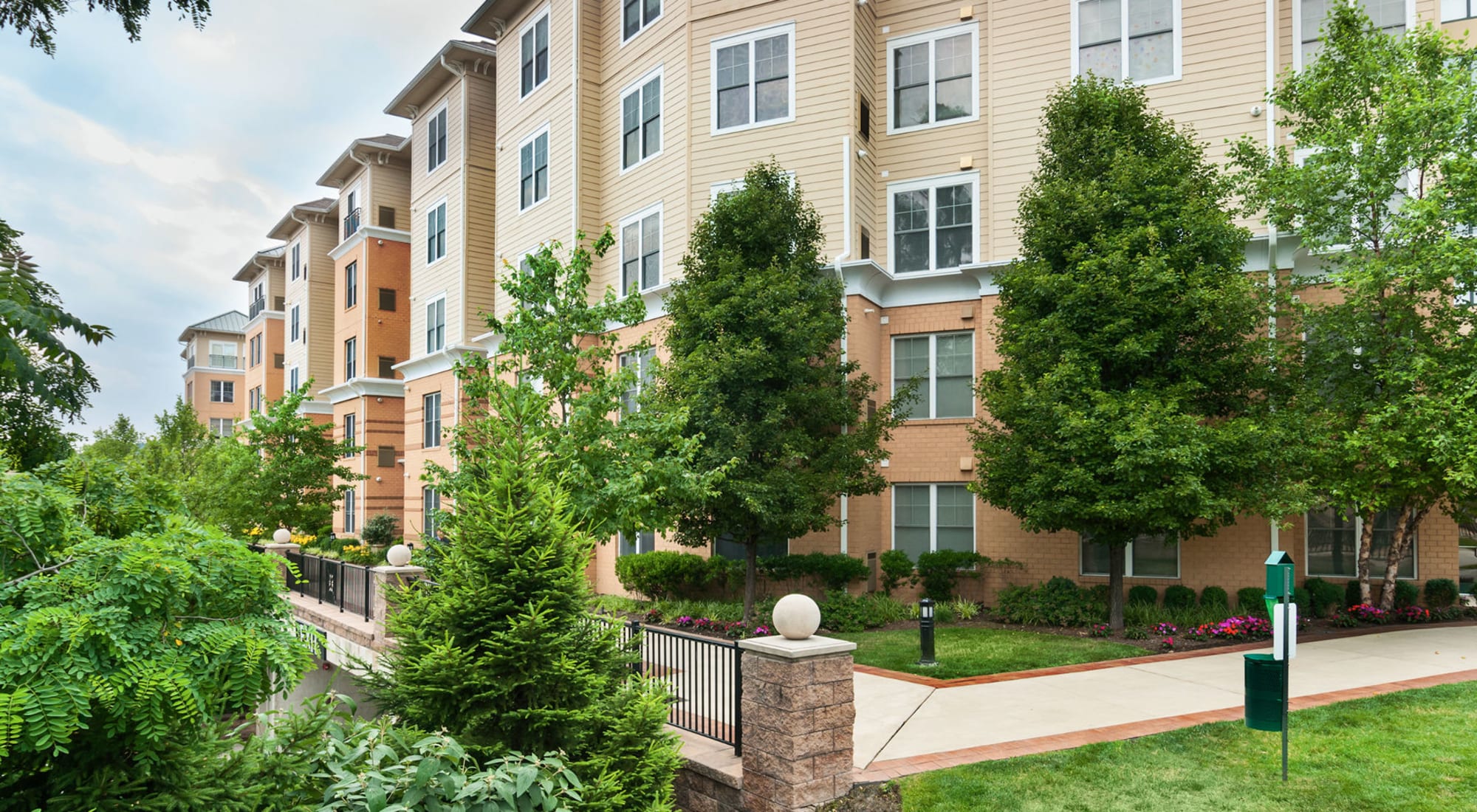 Pet-friendly apartments at Sofi at Morristown Station in Morristown, New Jersey