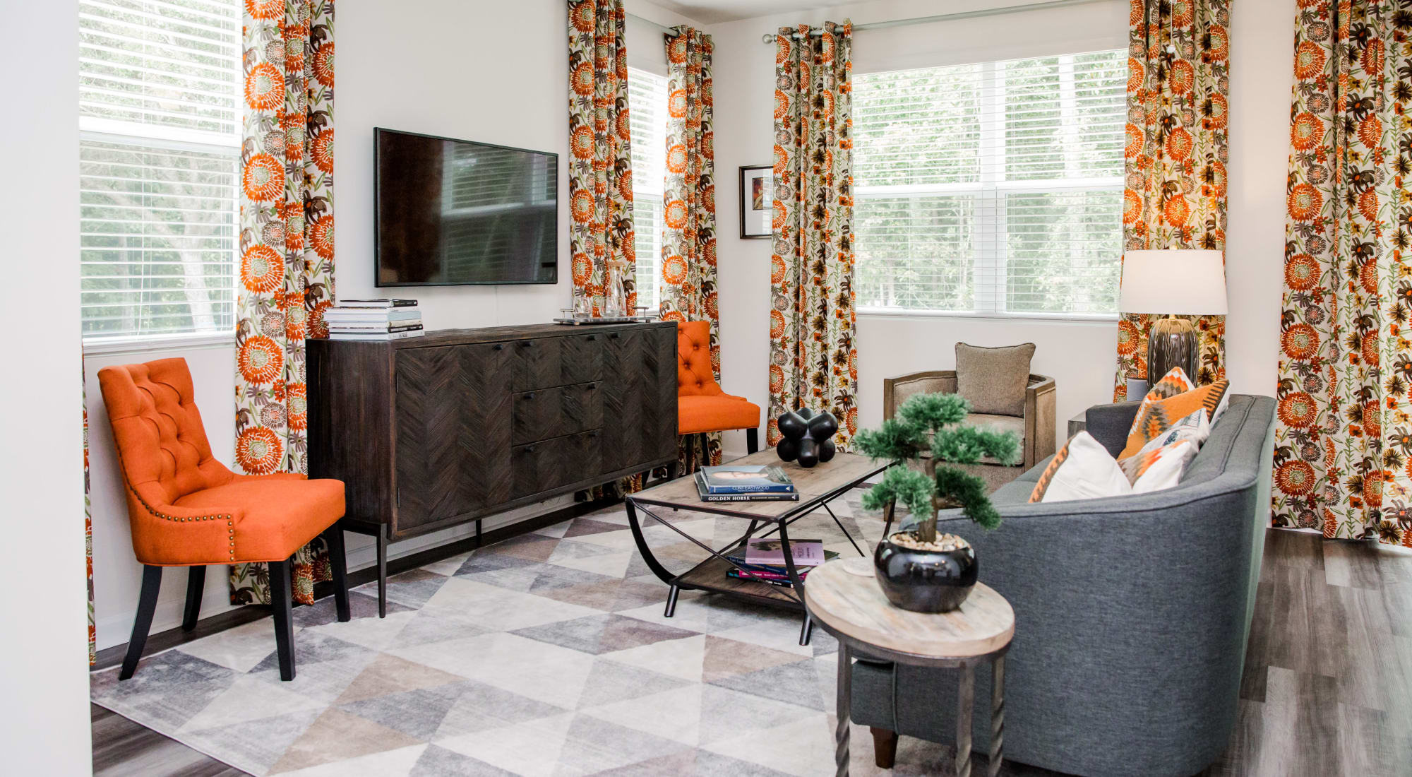 Living room at Artisan Living Bella Citta in Davenport, FL