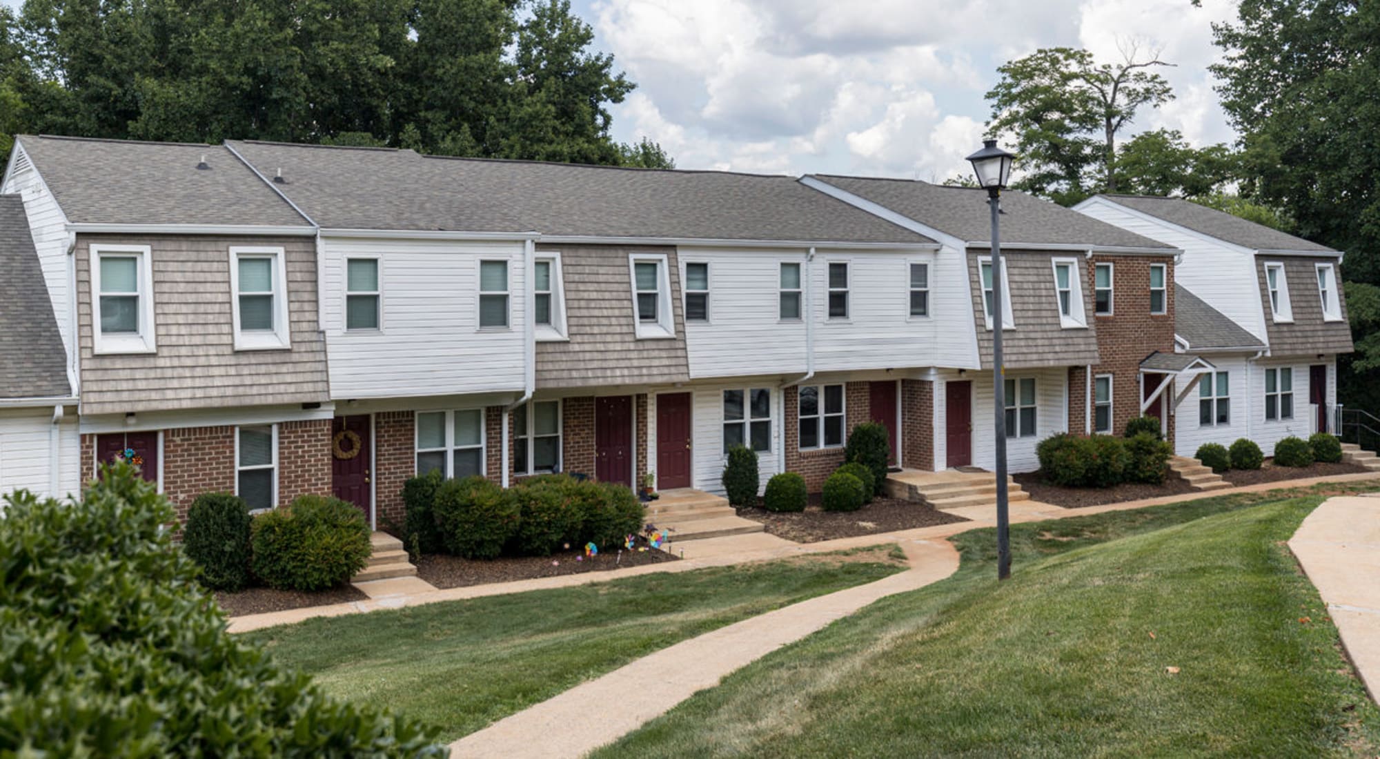 Apartments at Old Mill Townhomes in Lynchburg, Virginia