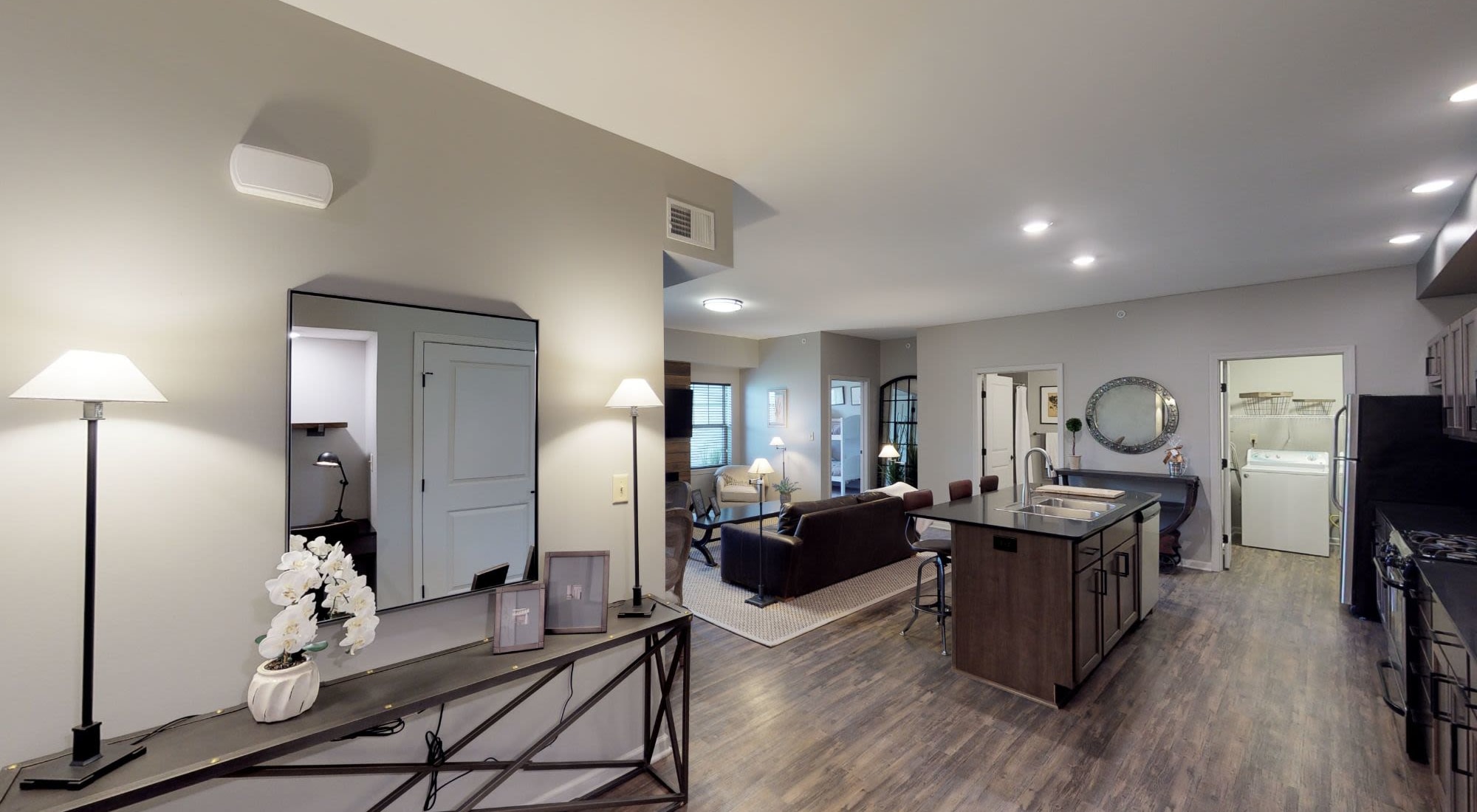Virtual Tour | Fireside Apartments in Williamsville, New York