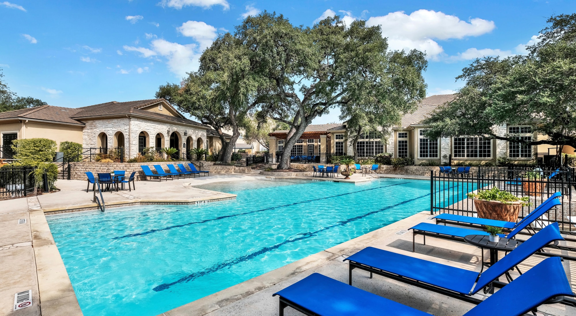Swimming pool at Villas of Vista Del Norte in San Antonio, Texas