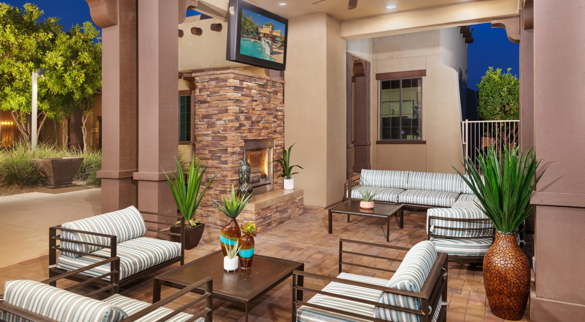 Clubhouse community space at Las Colinas at Black Canyon in Phoenix, Arizona