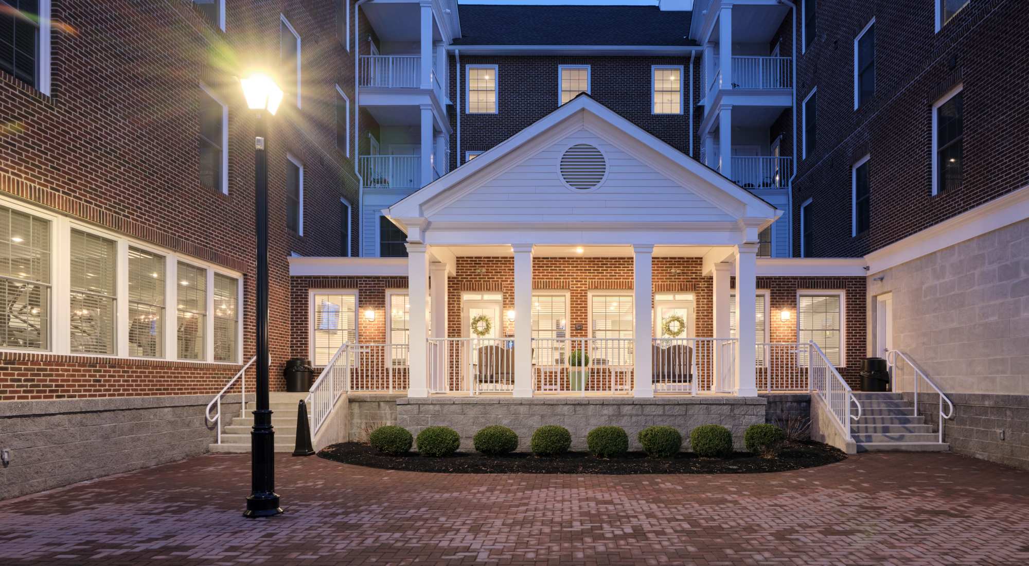 Beautiful Entrance of Pearl Pointe Apartments in Burlington, New Jersey