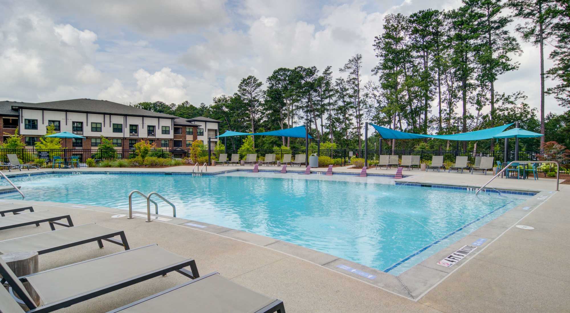 Amenities at The Edison Sugarloaf in Lawrenceville, Georgia