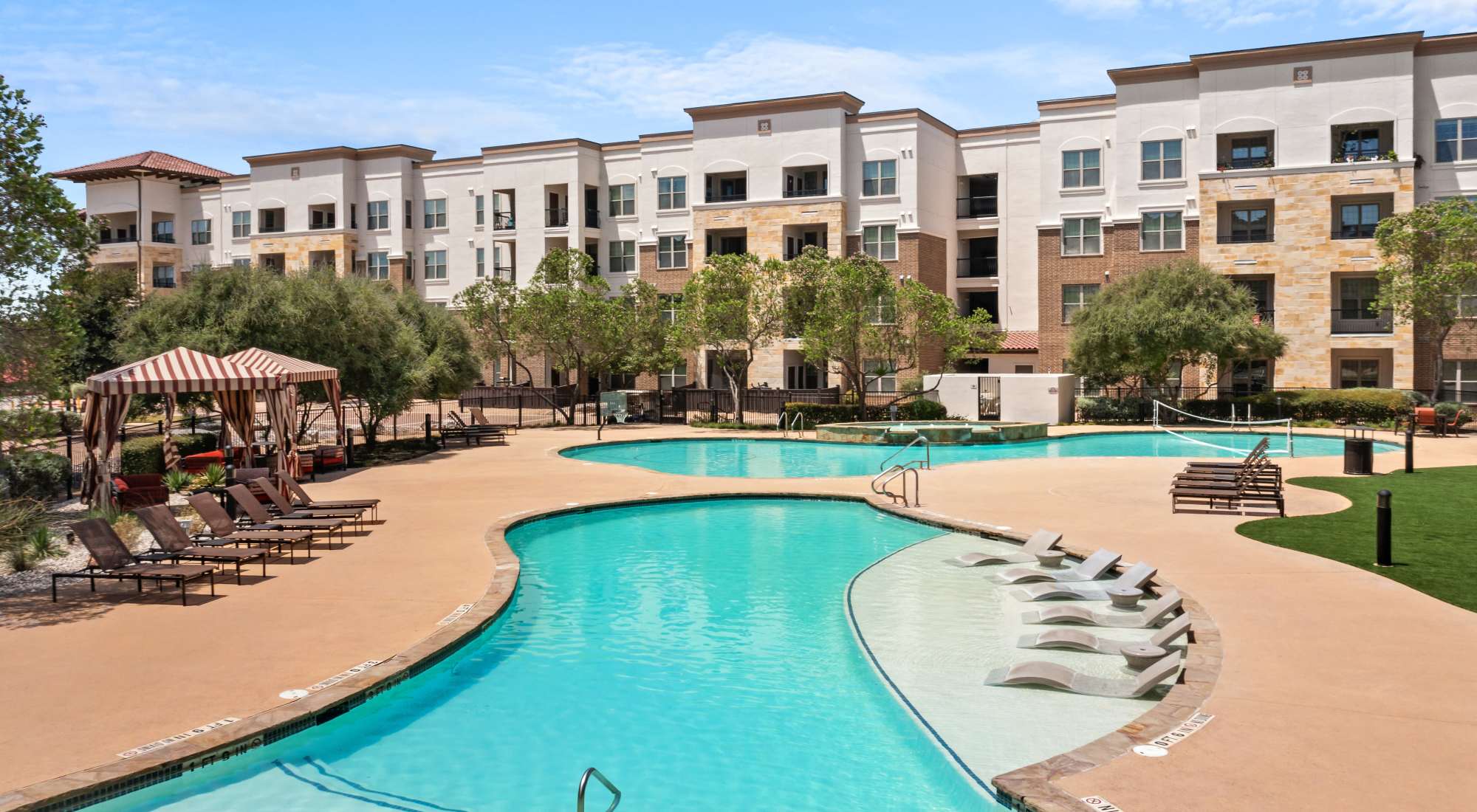 Swimming pool at Villas at the Rim