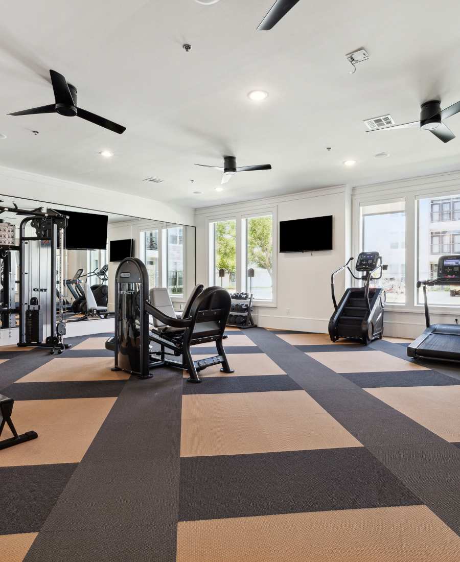 View amenities at Dakota at Deer Park in Deer Park, Texas