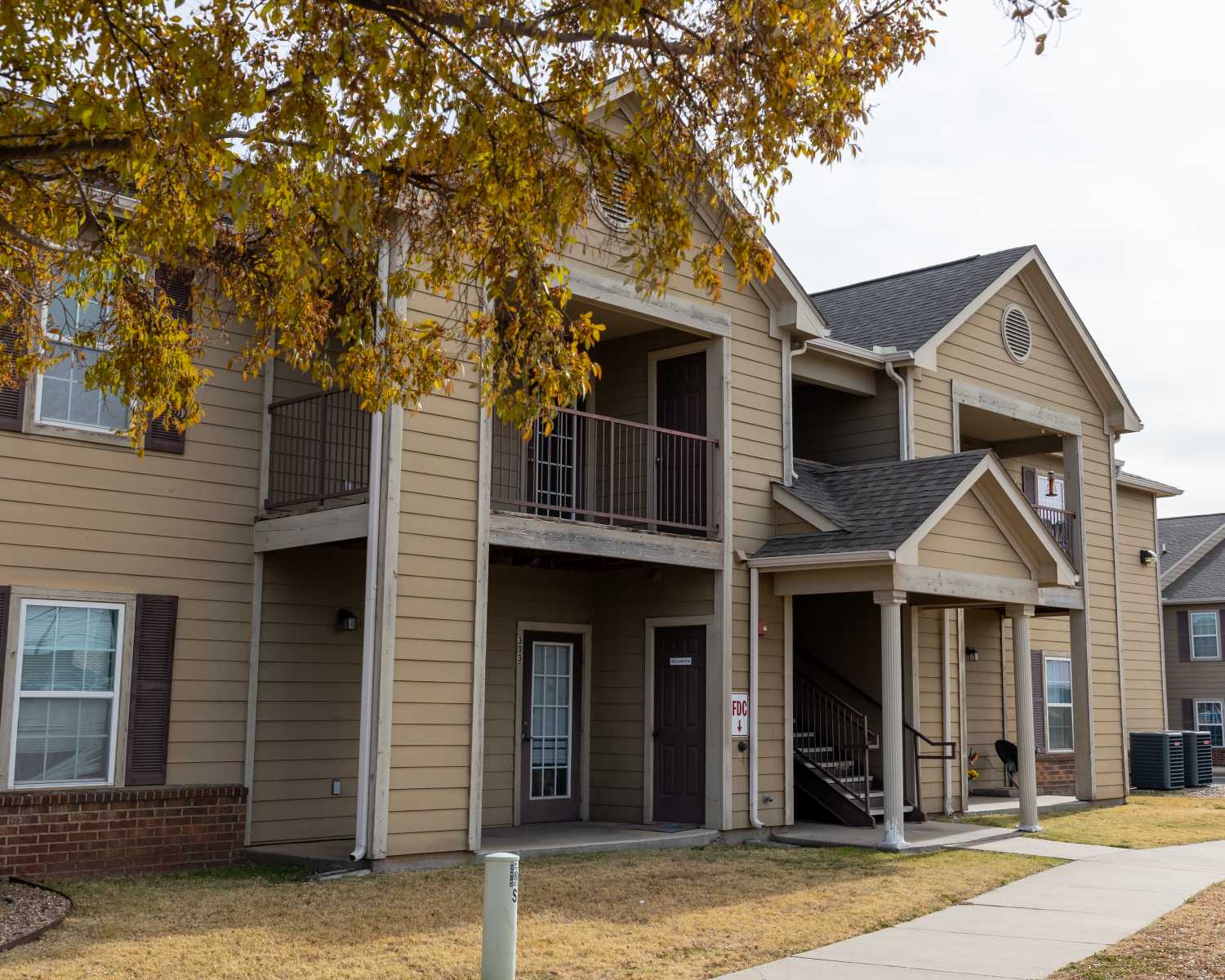 Upscale apartments at Knightsbridge in Humble,Texas