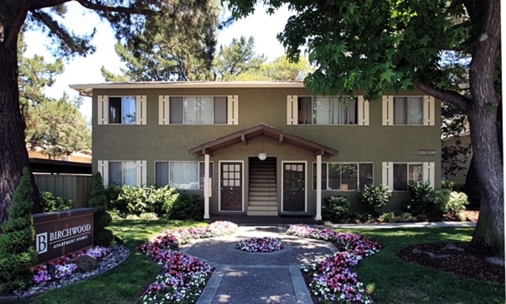 exterior of an apartment at Birchwood in Sunnyvale, California