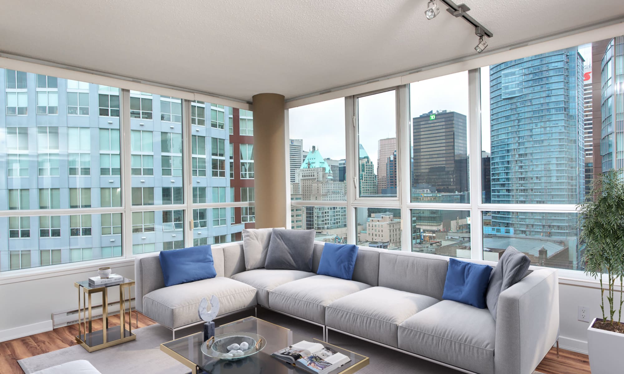 Downtown Vancouver BC Apartments For Rent Metropolitan Towers