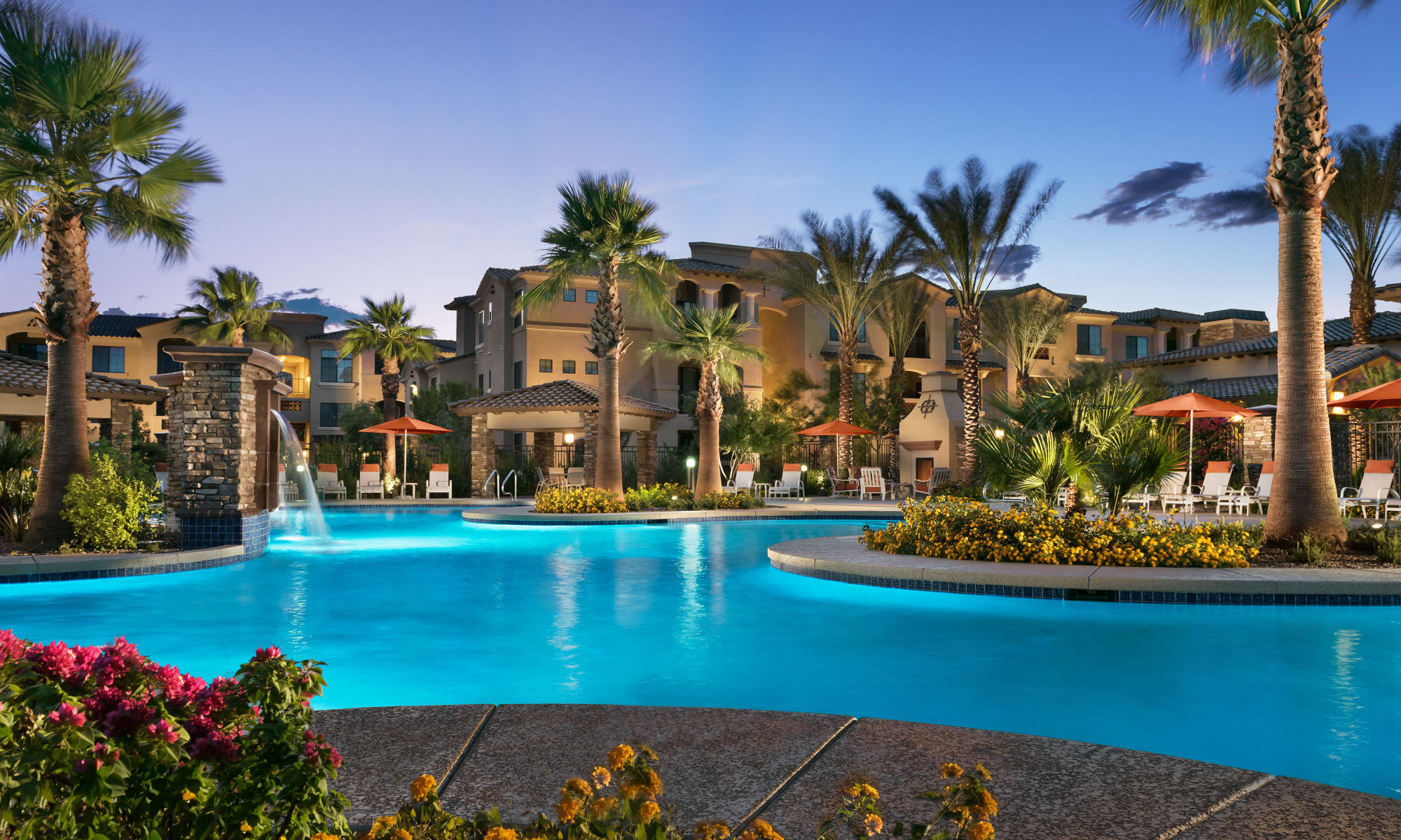 Apartments in Phoenix, Arizona at San Milan