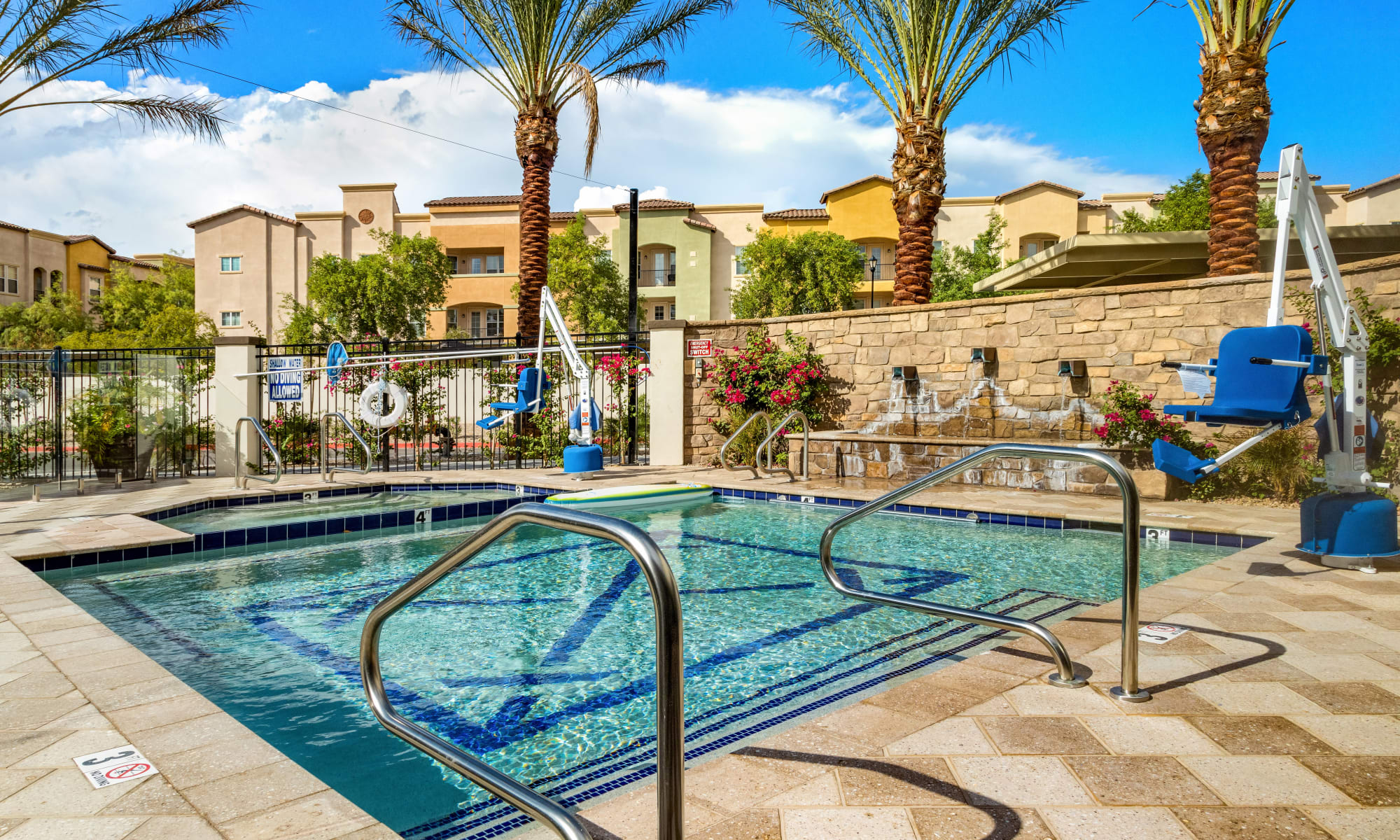 Outdoor patio at The Park at Surprise Independent Living Community