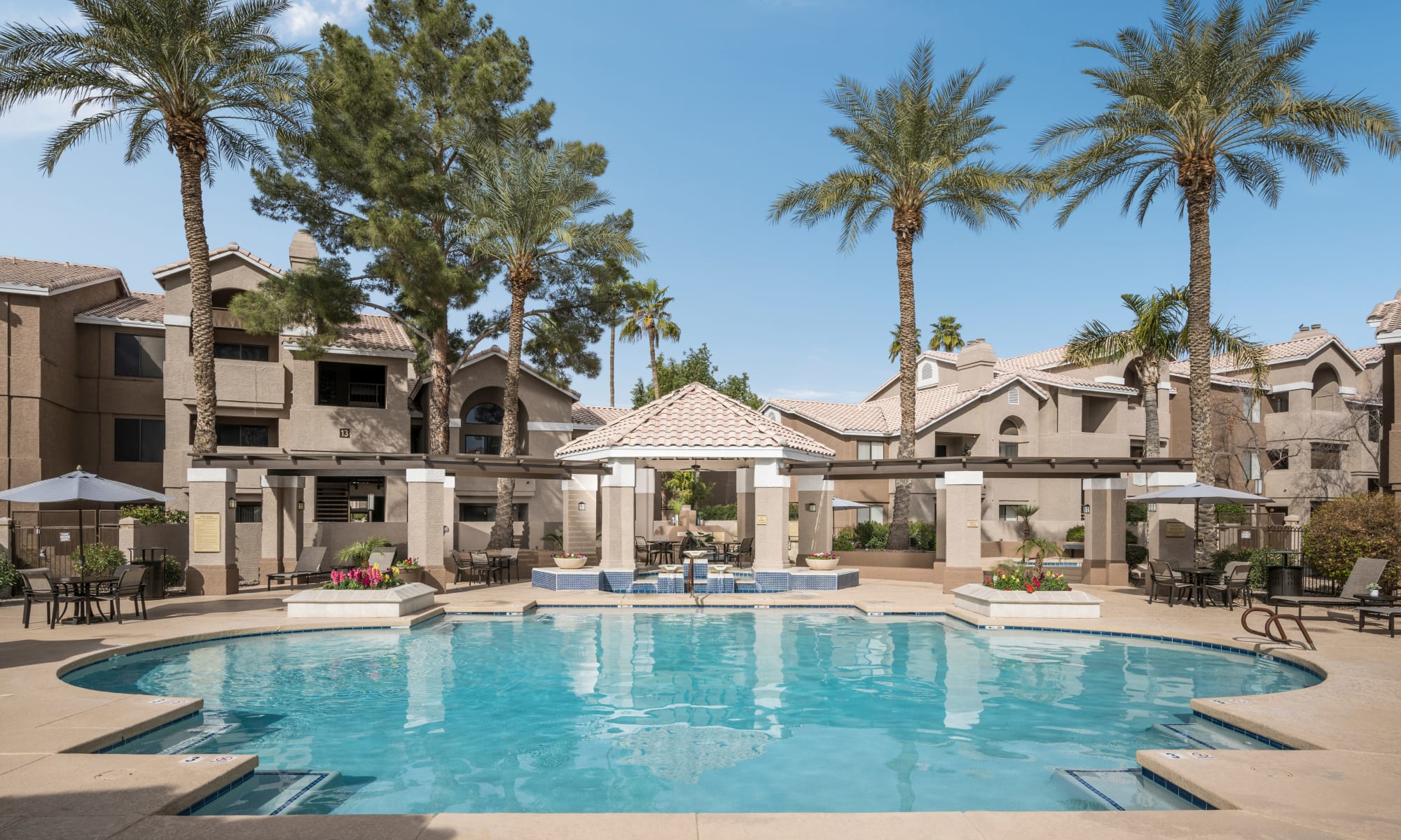Apartments at The Palisades in Paradise Valley in Phoenix, Arizona 