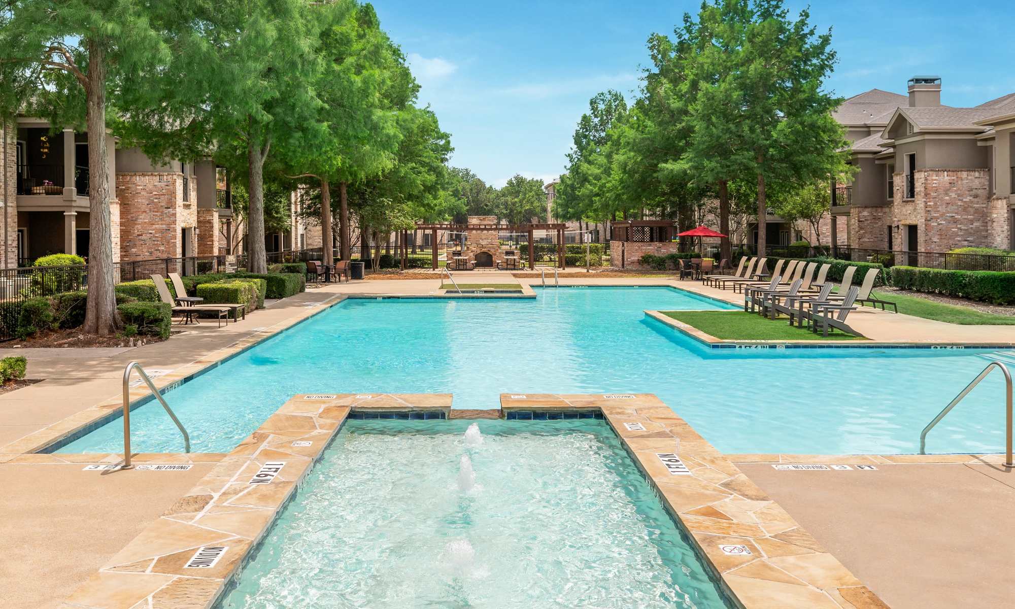 Apartments at The Springs of Indian Creek in Carrollton, Texas
