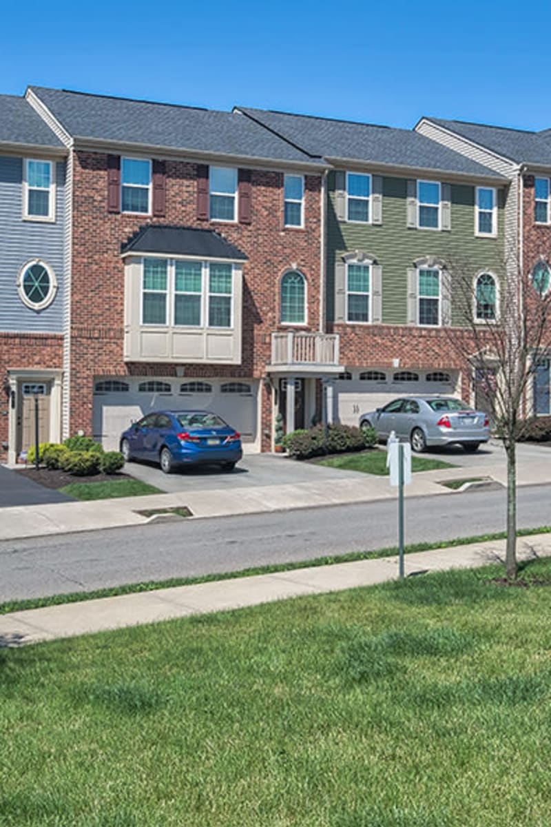 Exterior of Rochester Village Apartments at Park Place on a sunny spring day in Cranberry Township, Pennsylvania