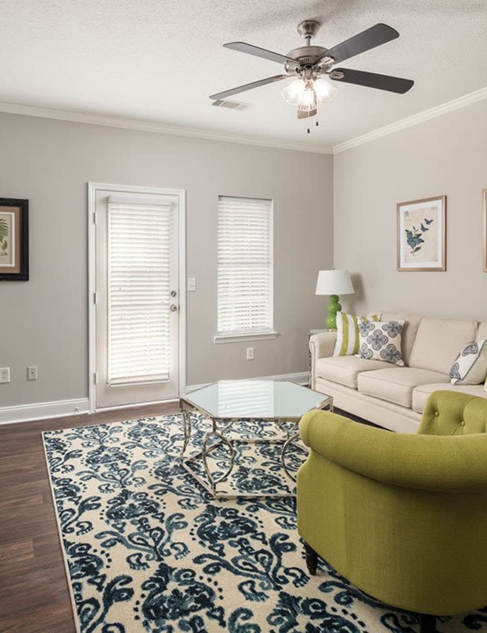 A furnished apartment living room at Brighton Park in Byron, Georgia