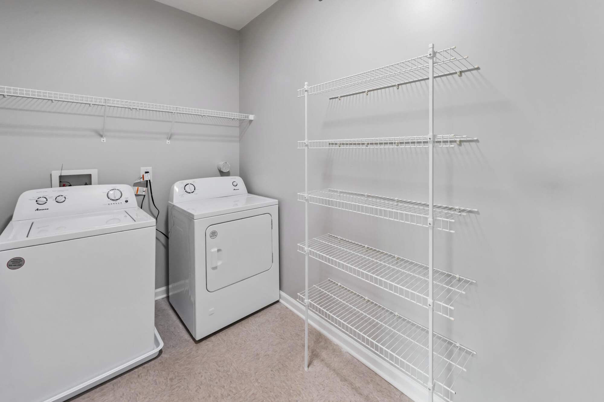 Modern Model laundry at Aspen Court in Piscataway, New Jersey