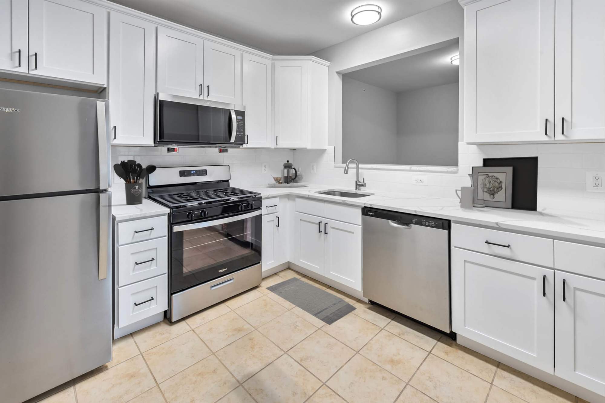 Modern Model Kitchen at Aspen Court in Piscataway, New Jersey