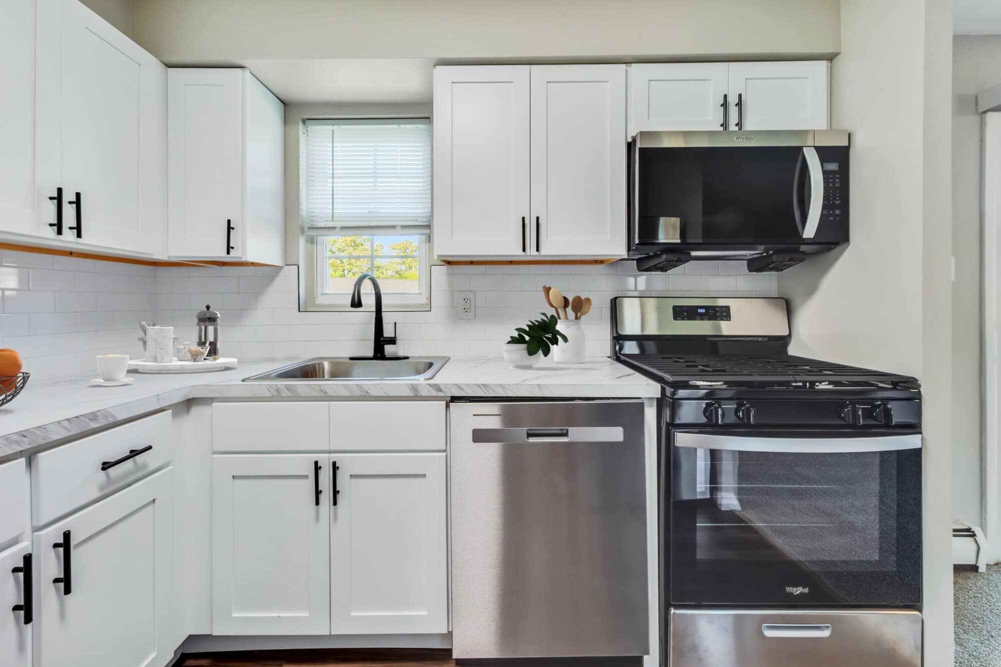 kitchen at Fox Pointe in Hi-Nella, New Jersey