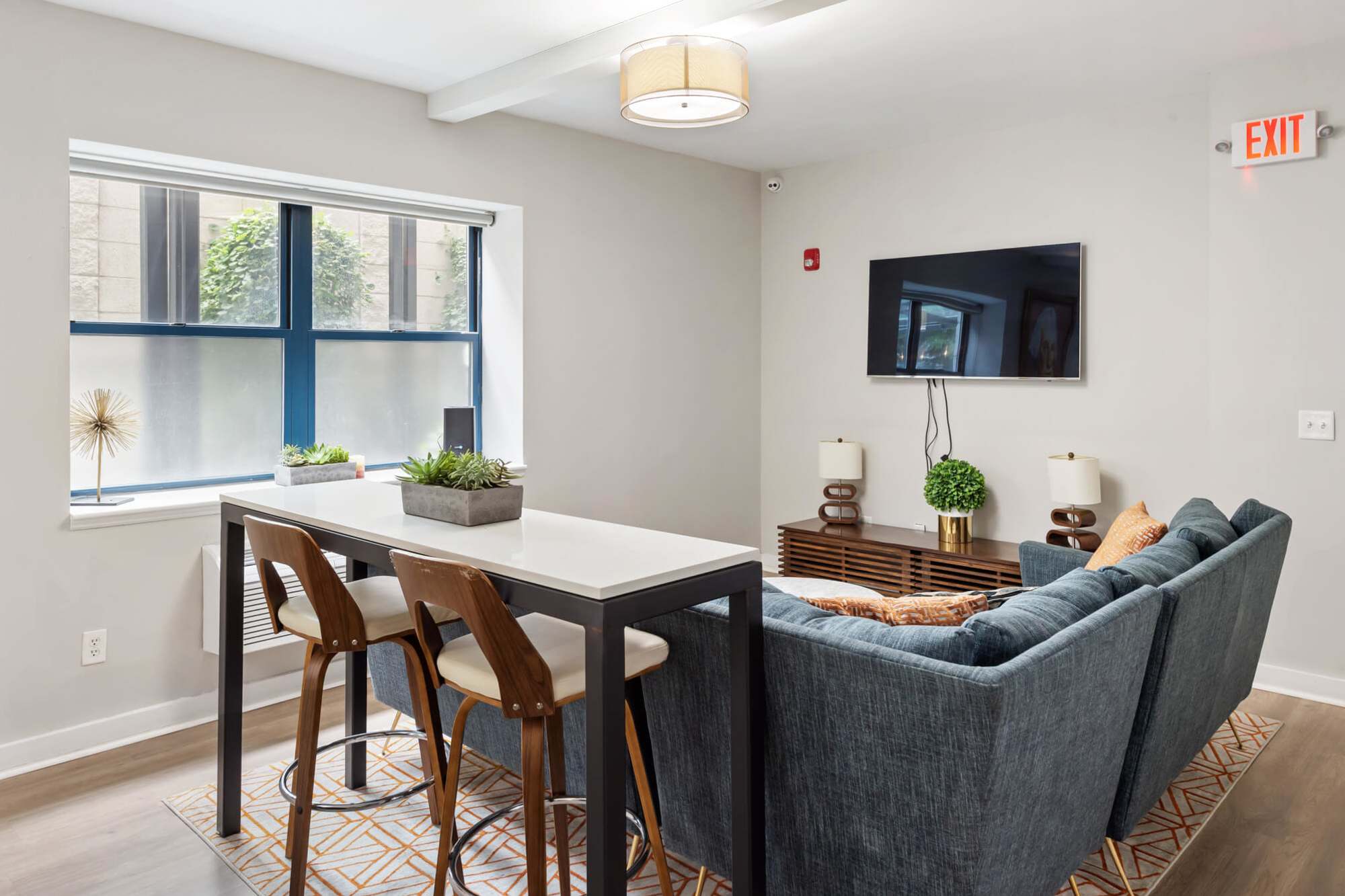 resident lounge at The Monroe in Morristown, New Jersey