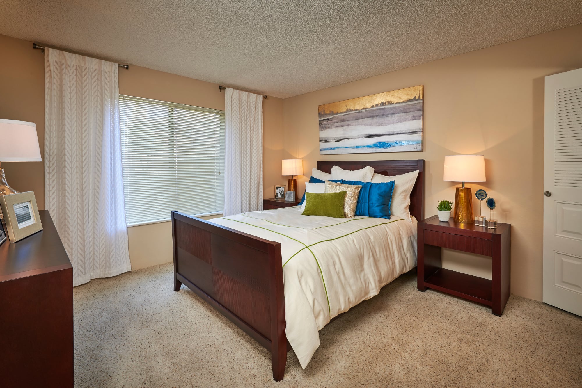 Photos of Alton Green Apartments in Denver, Colorado